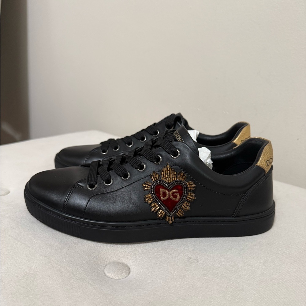 Dolce & Gabbana Black Leather Sneakers with Gold Heel and Red DG Heart